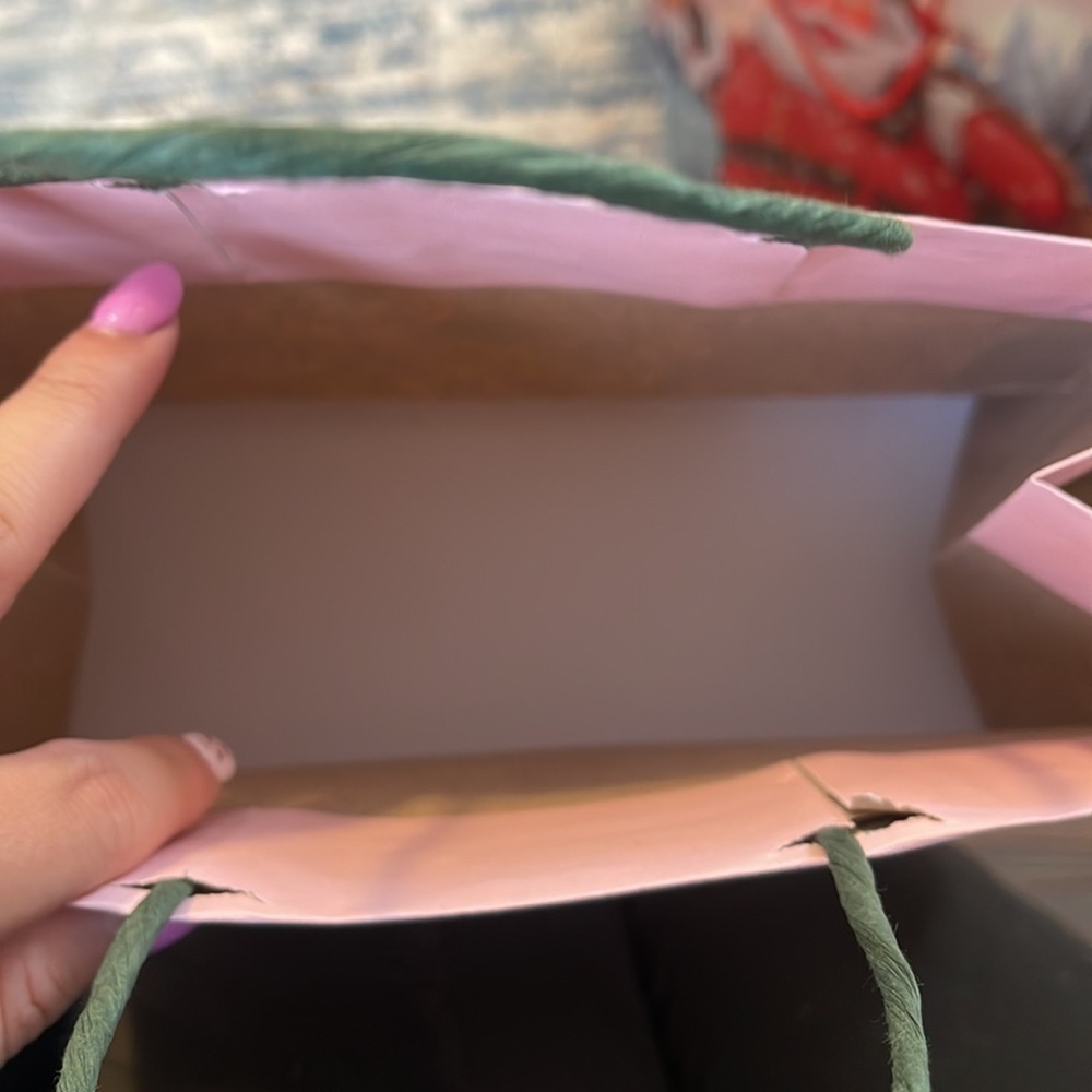 Small Kate spade empty bag for gift giving - Picture 2 of 2